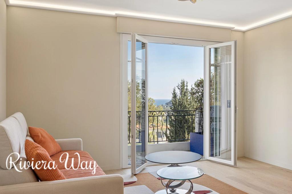 3 room penthouse in Villefranche-sur-Mer, photo #2, listing #105894096