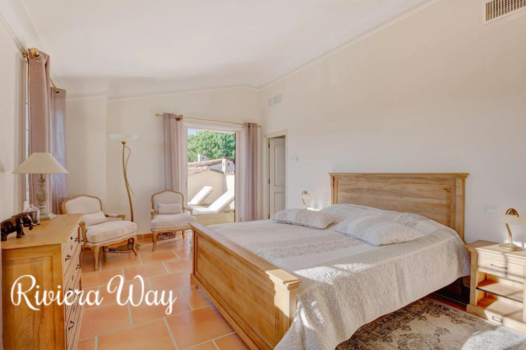 6 room villa in Pégomas, photo #8, listing #105089250