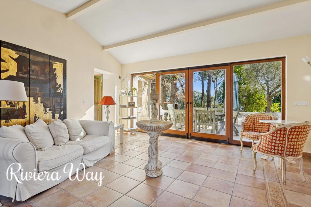 10 room villa in Fayence, photo #9, listing #105455994