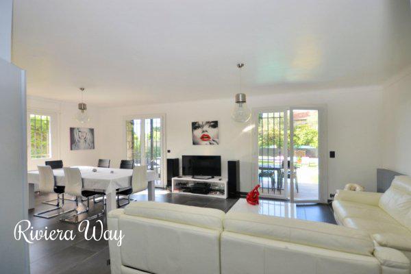 7 room villa in Cagnes-sur-Mer, 260 m², photo #7, listing #76853574