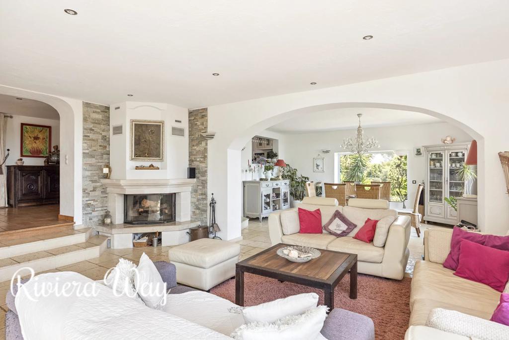 6 room villa in Tourrettes-sur-Loup, photo #2, listing #103455870