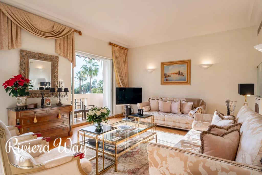 5 room apartment in Cannes, photo #5, listing #101414334