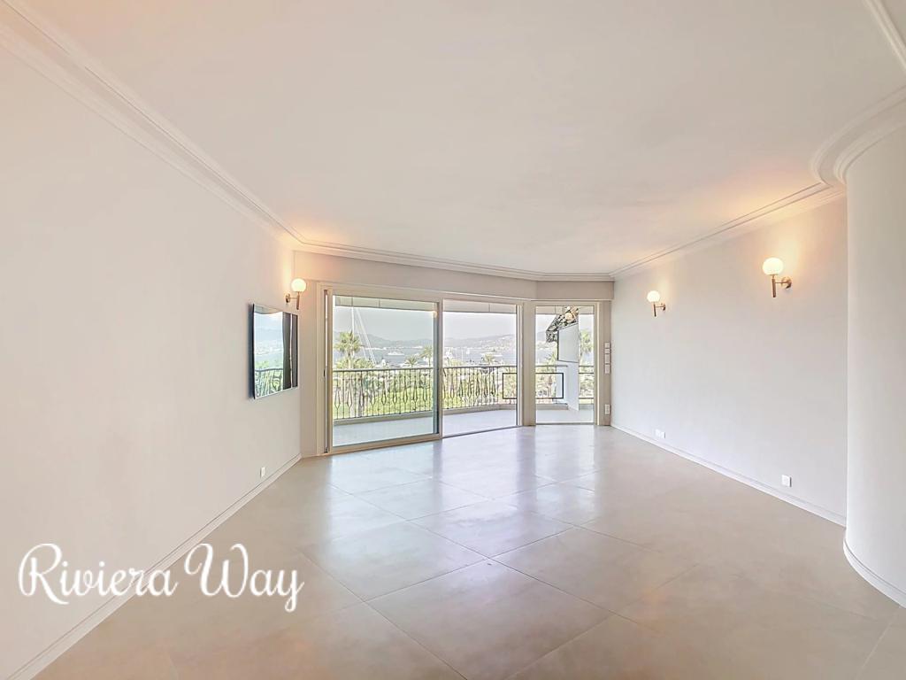 3 room apartment in Boulevard de la Croisette, photo #3, listing #103968354