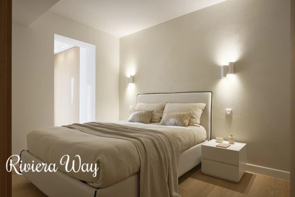4 room apartment in Cannes, photo #8, listing #105601482