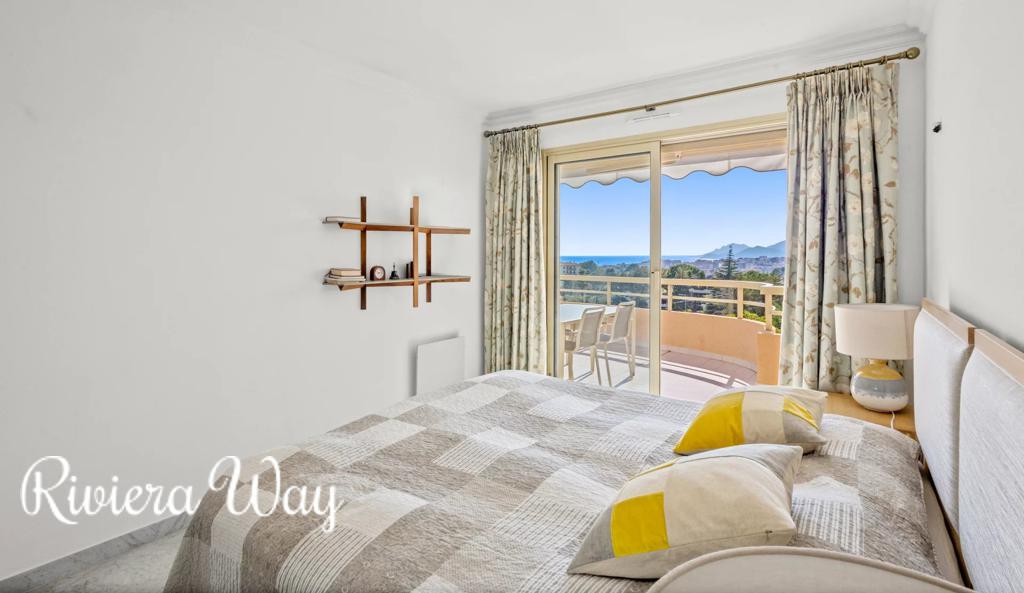 3 room apartment in Le Cannet, photo #7, listing #105917196