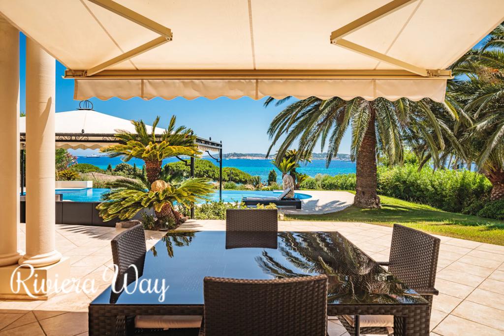6 room villa in Grimaud, photo #6, listing #104480922