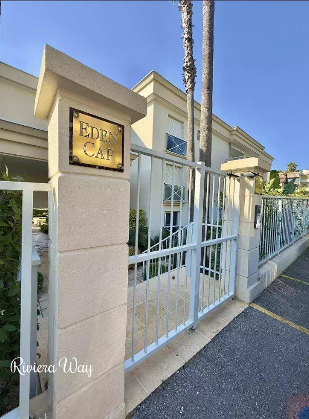 3 room apartment in Antibes, photo #7, listing #104836410