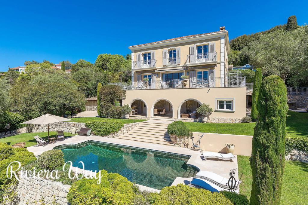 11 room villa in Cannes, photo #2, listing #107323776