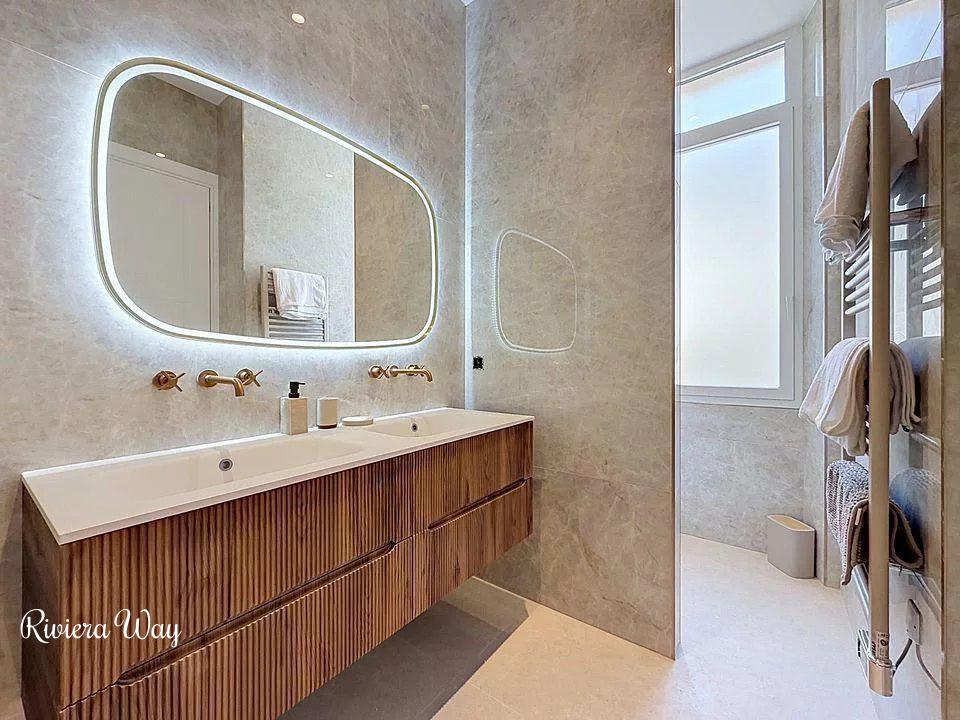 3 room apartment in Cannes, photo #6, listing #107063880