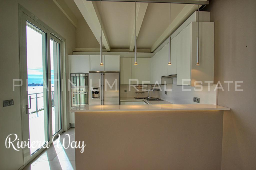 4 room apartment in Roquebrune — Cap Martin, photo #10, listing #76974576