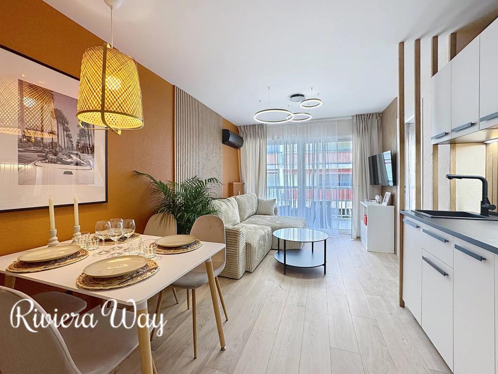 2 room apartment in Cannes, photo #5, listing #104759634
