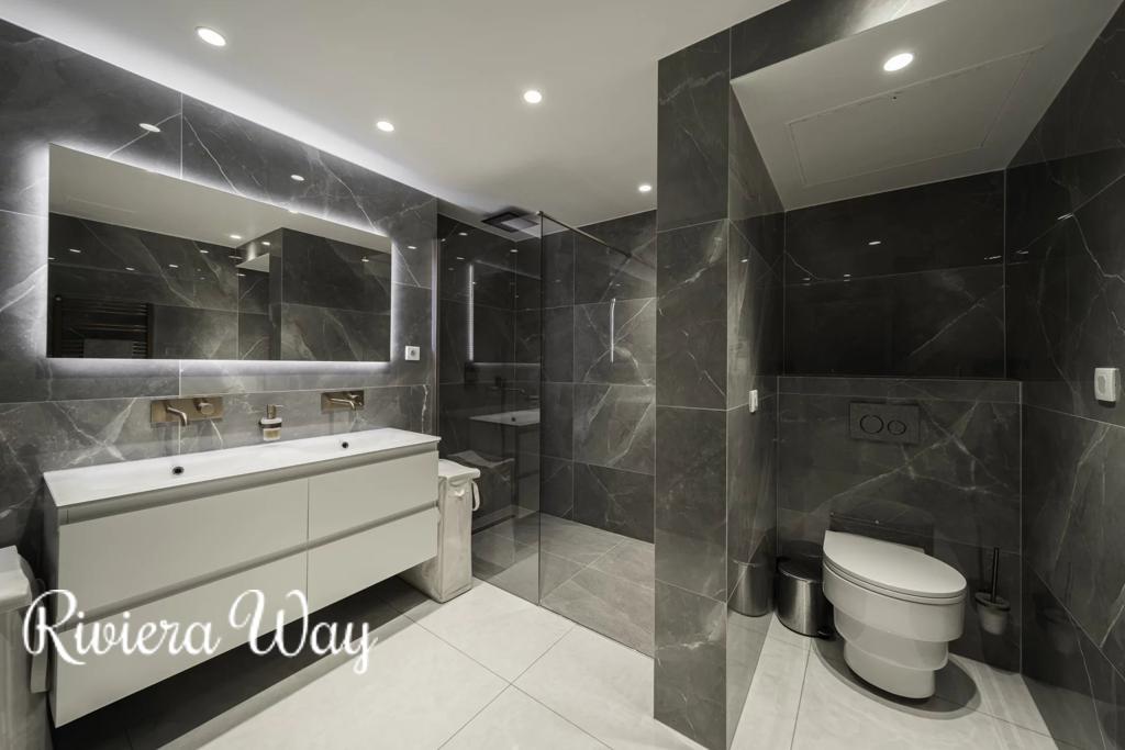 3 room apartment in Cannes, photo #9, listing #105153258