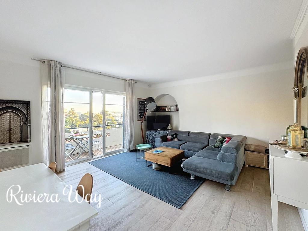 3 room apartment in Cannes, photo #7, listing #102099648