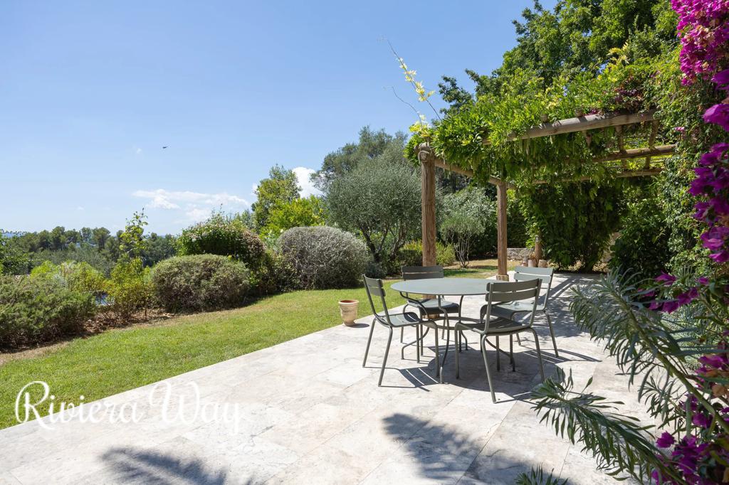 7 room villa in Chateauneuf-Grasse, photo #3, listing #103841724