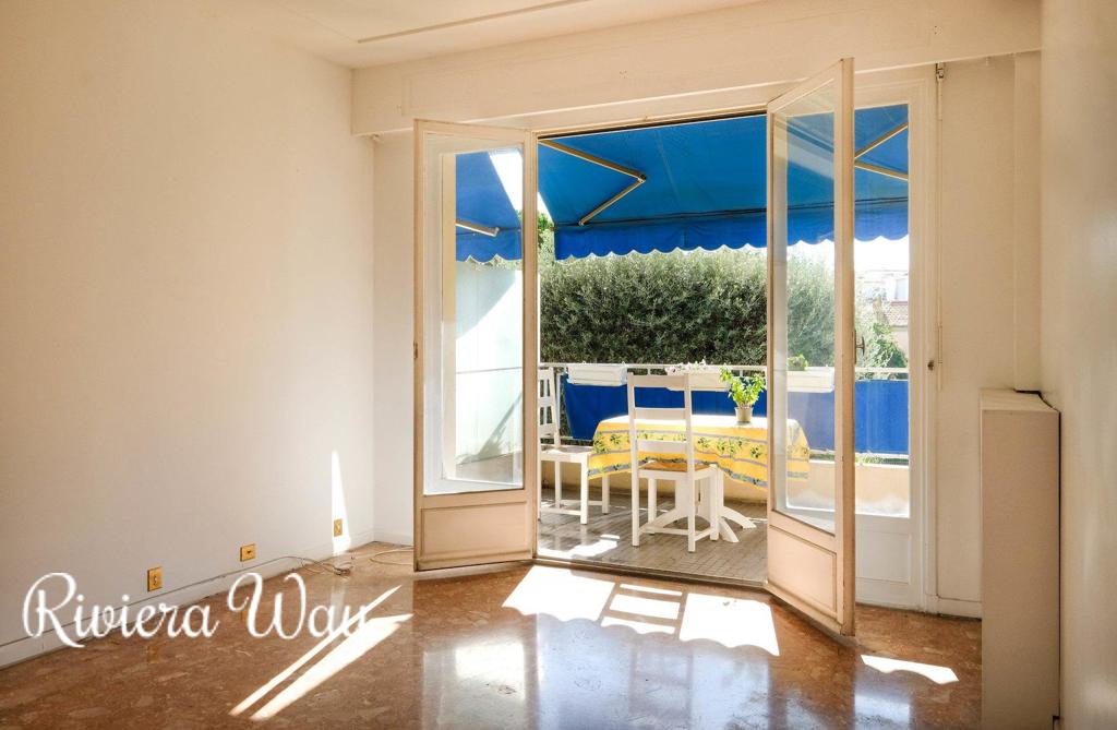 Apartment in Nice, 52 m², photo #1, listing #80763690
