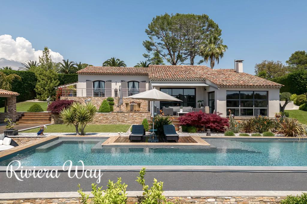 8 room villa in Mougins, photo #3, listing #94881990