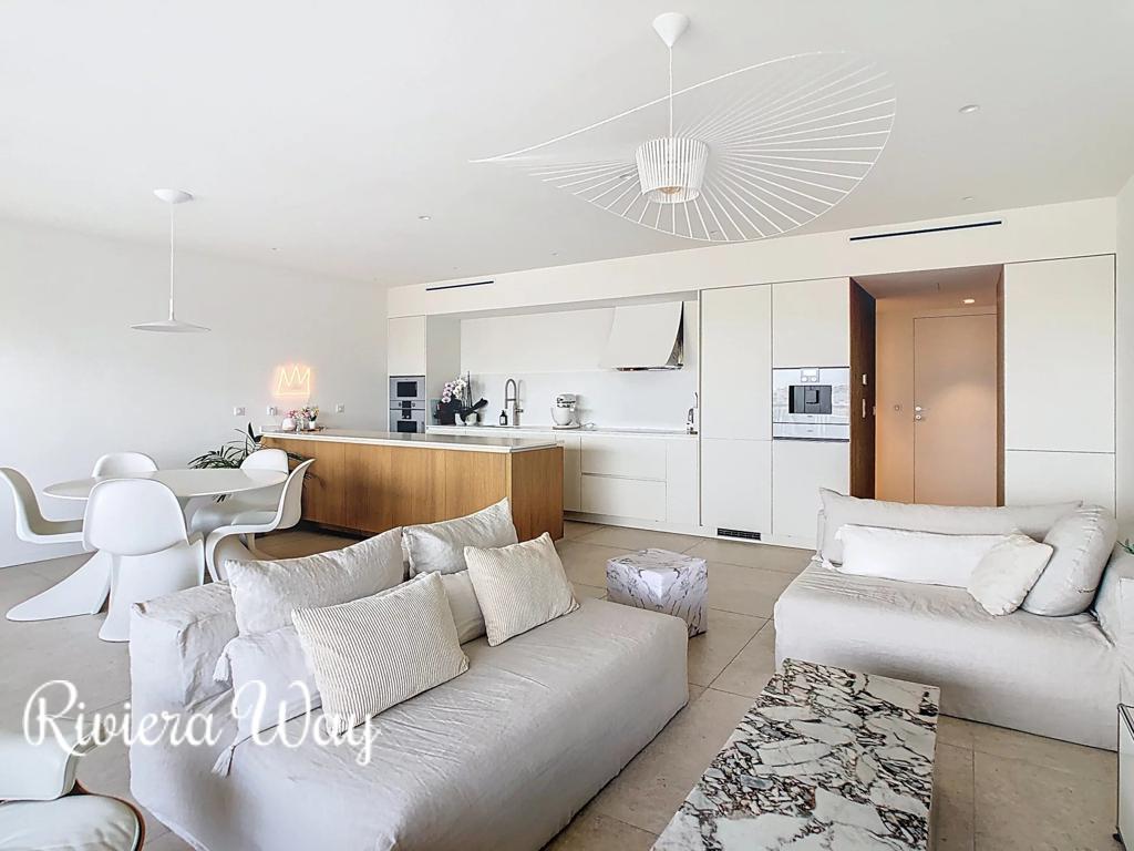 3 room apartment in Cannes, photo #2, listing #103751382