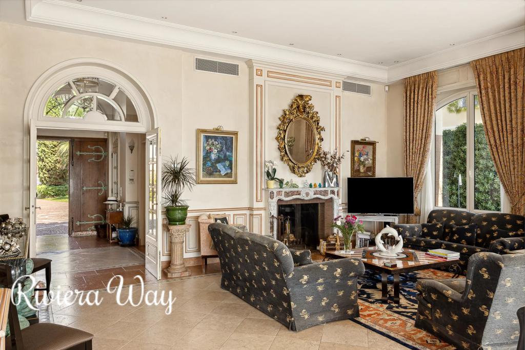 9 room villa in Cap d'Antibes, photo #6, listing #106382766