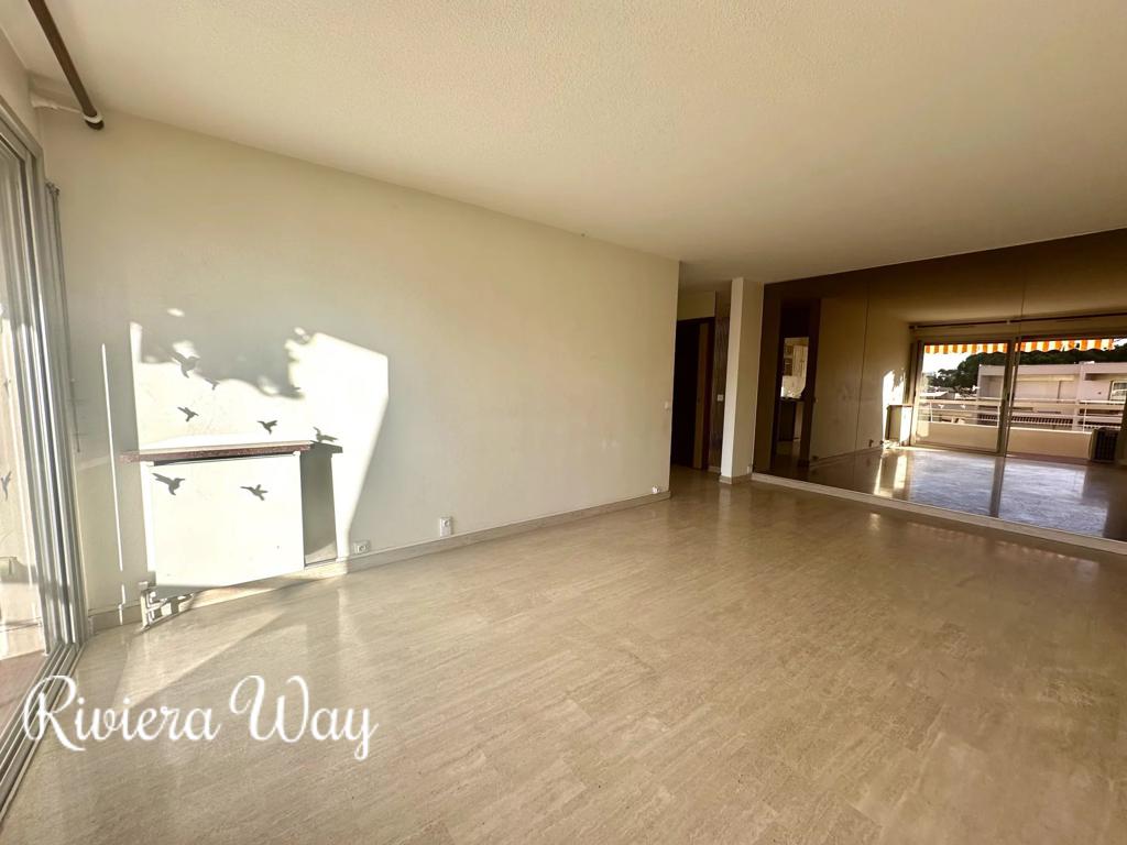 3 room apartment in Le Cannet, photo #3, listing #101676456