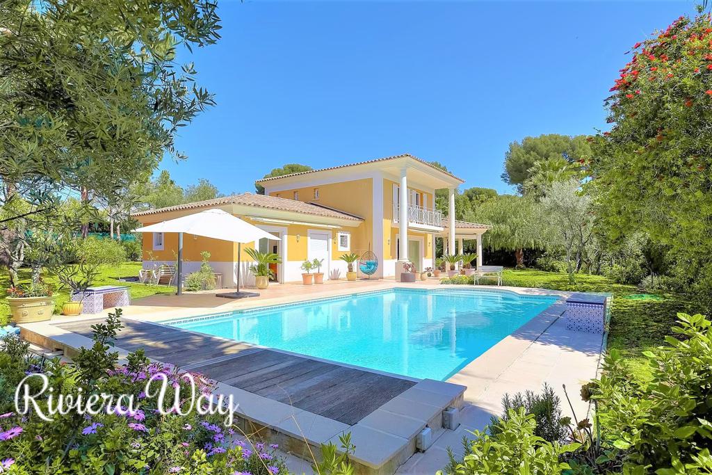 6 room villa in Cap d'Antibes, photo #6, listing #89409516