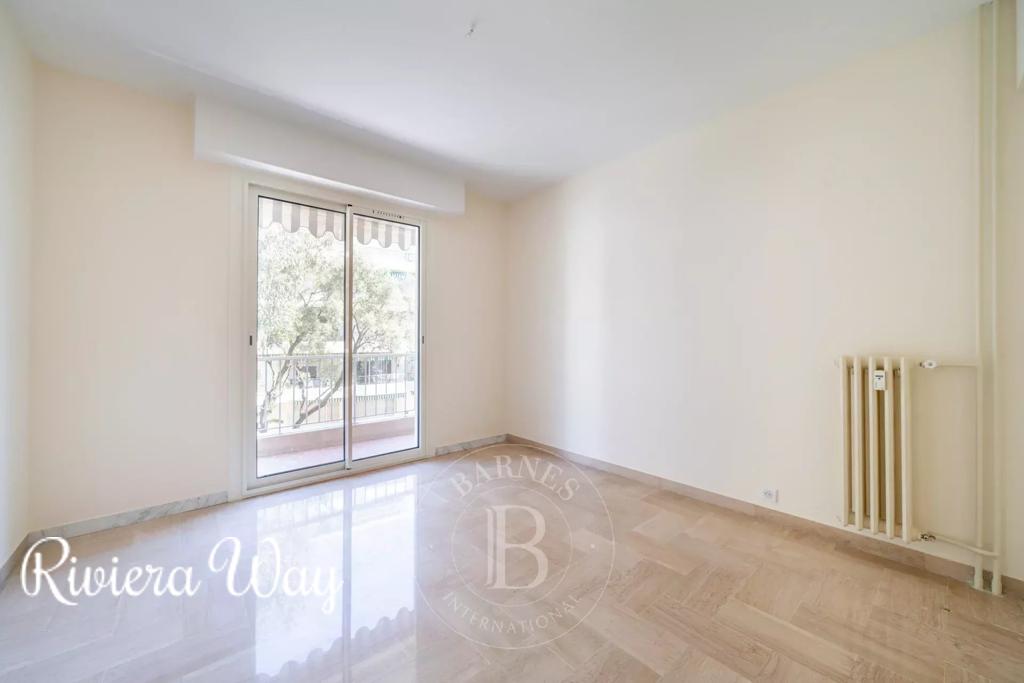 3 room apartment in Cannes, photo #10, listing #100673370