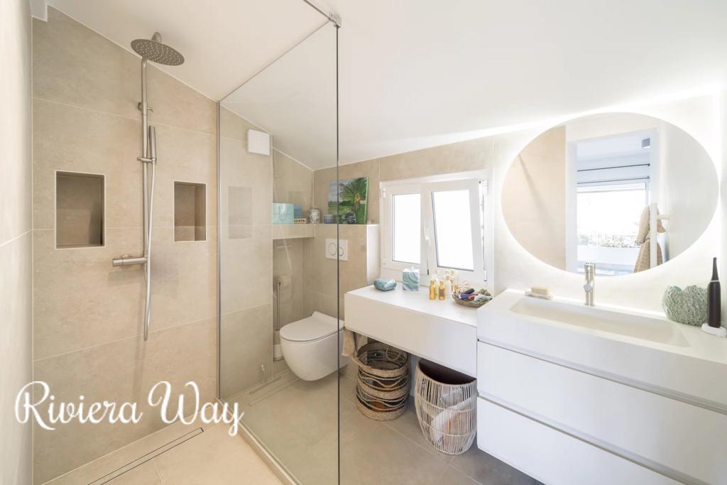 5 room villa in Mougins, photo #8, listing #80483970