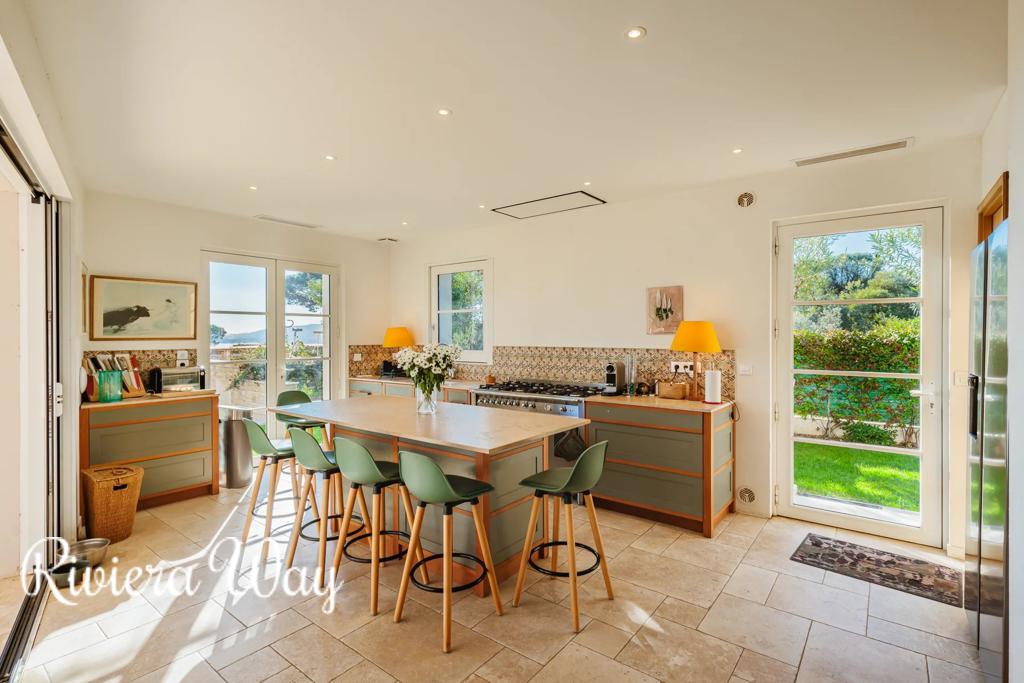 7 room villa in Grimaud, photo #7, listing #104480376