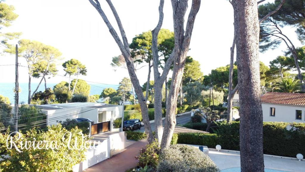 8 room villa in Cap d'Antibes, photo #6, listing #104687226