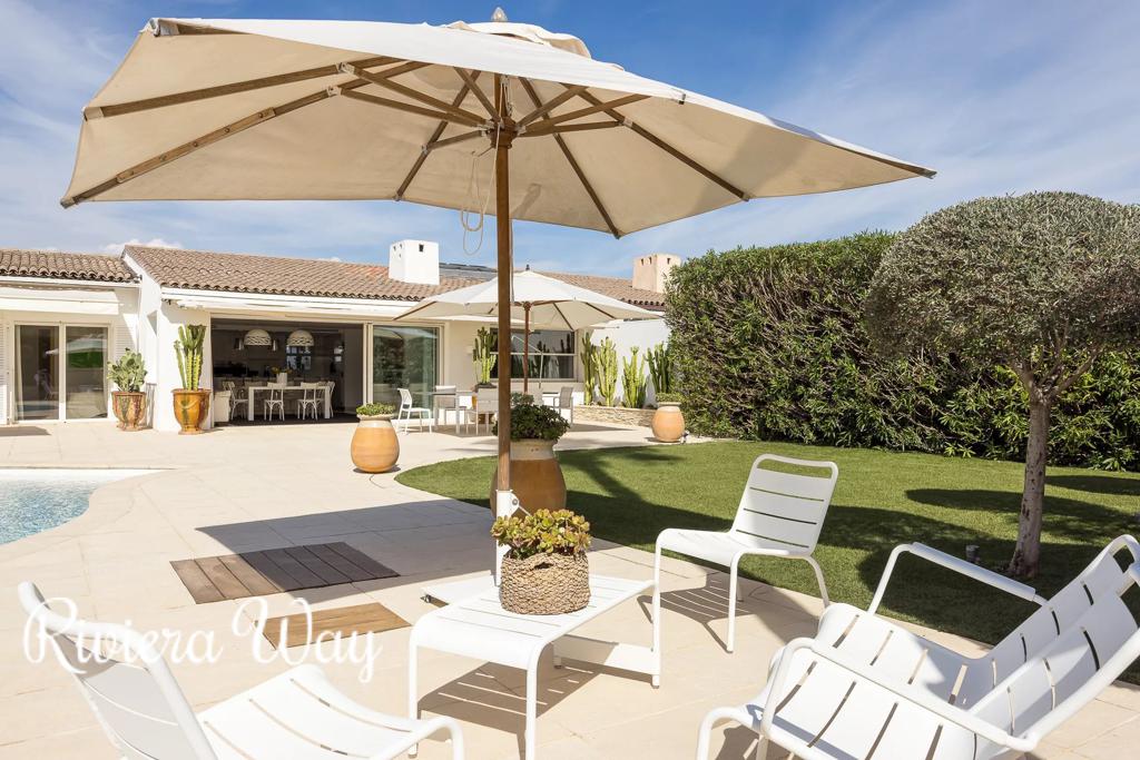 5 room villa in Villeneuve-Loubet, photo #2, listing #107203110