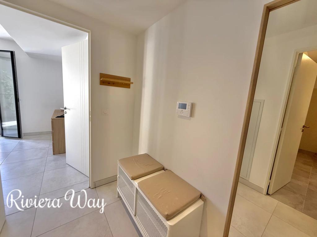 2 room apartment in Antibes, photo #8, listing #105437430