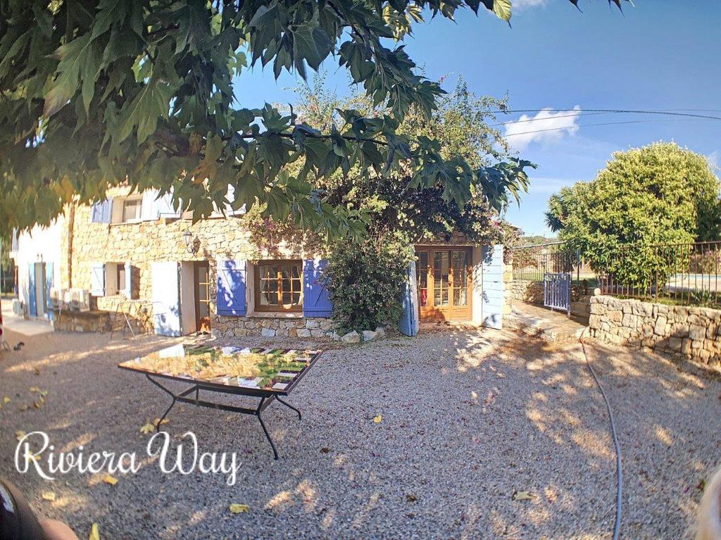 6 room villa in Antibes, photo #2, listing #86541336