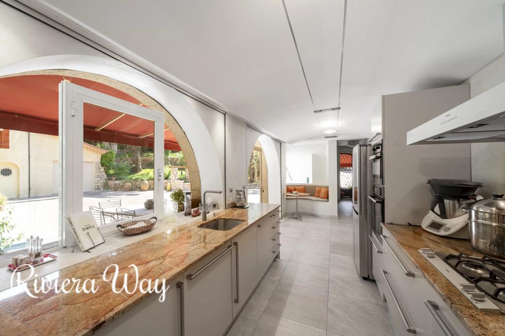 7 room villa in Le Cannet, photo #4, listing #103435668