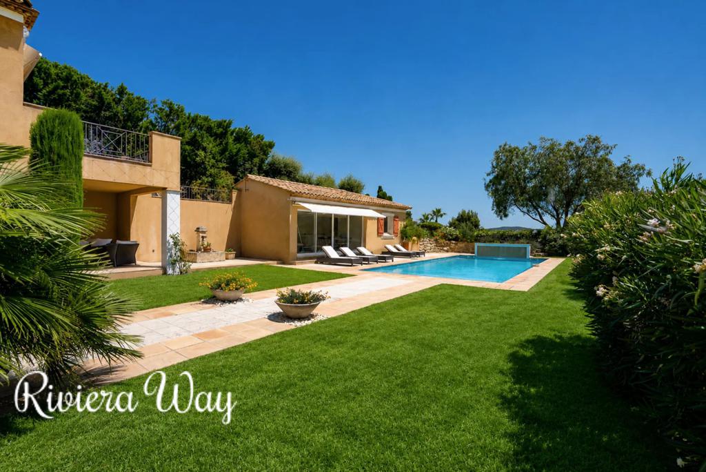 8 room villa in Grimaud, photo #4, listing #106609062