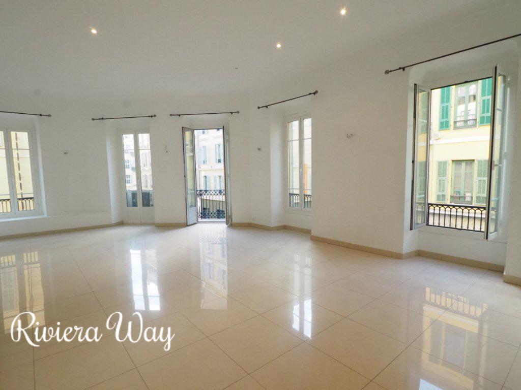 Apartment in Nice, 145 m², photo #1, listing #80770956