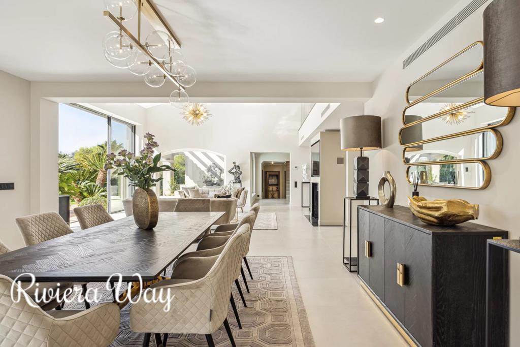 7 room villa in Mougins, photo #2, listing #103030956