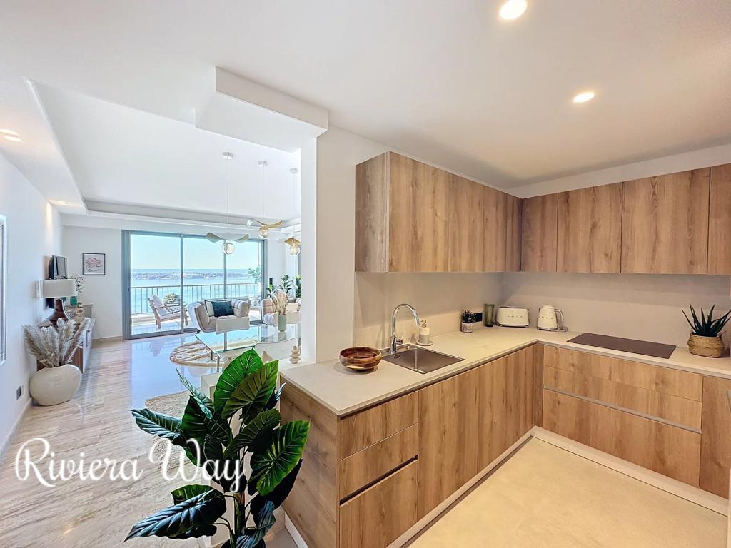 3 room apartment in Cannes, photo #3, listing #102099438