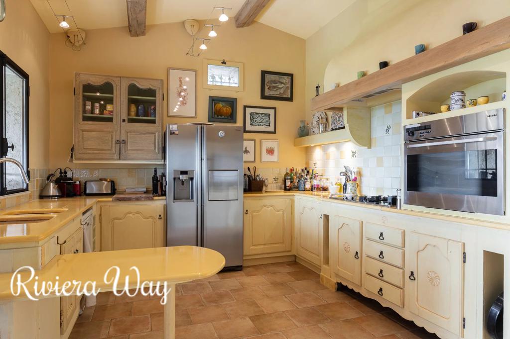 10 room villa in Le Tignet, photo #10, listing #99360156