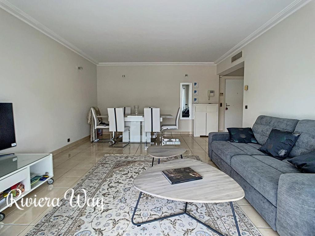 3 room apartment in Cannes, photo #7, listing #105801066
