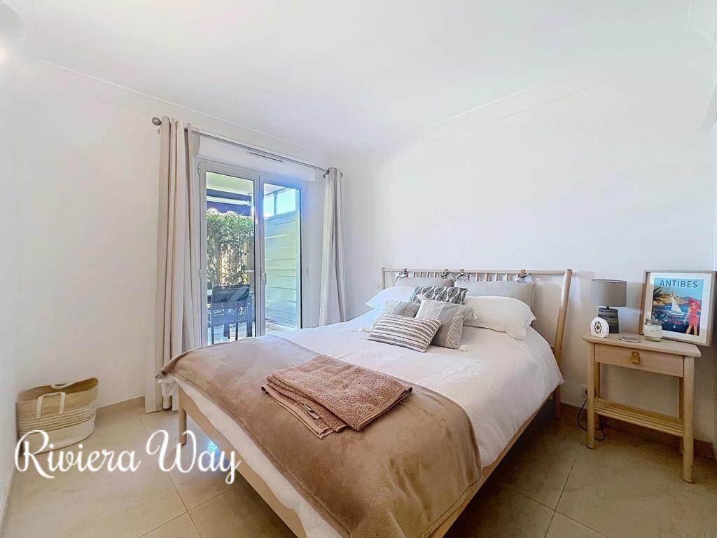 3 room apartment in Cap d'Antibes, photo #6, listing #106497594