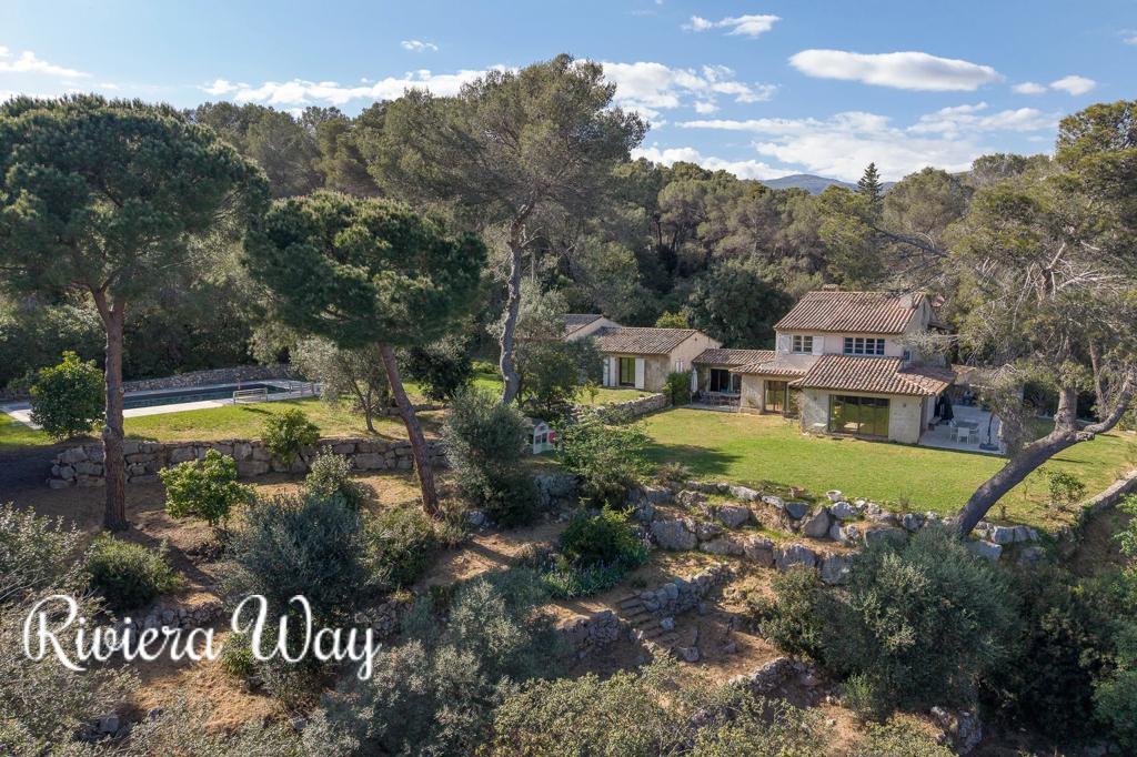 10 room villa in La Colle-sur-Loup, photo #2, listing #106130346