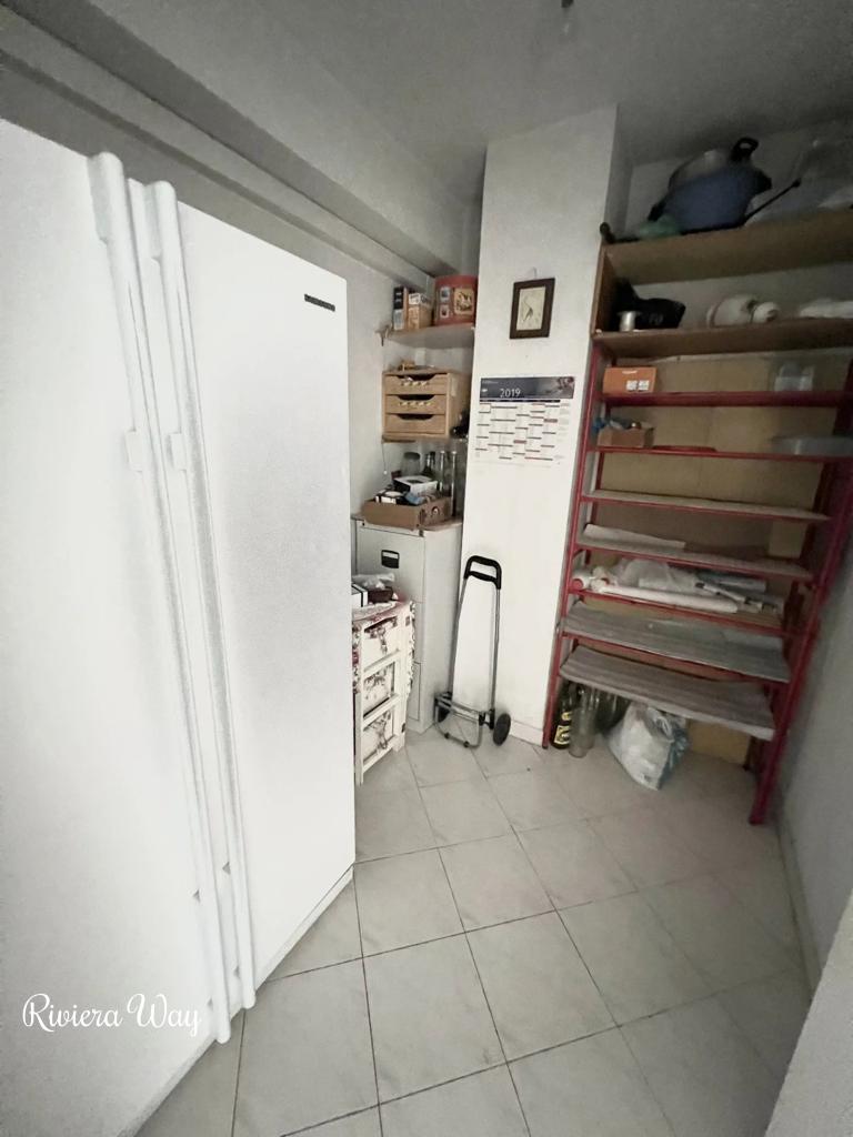 3 room apartment in Antibes, photo #2, listing #99909852