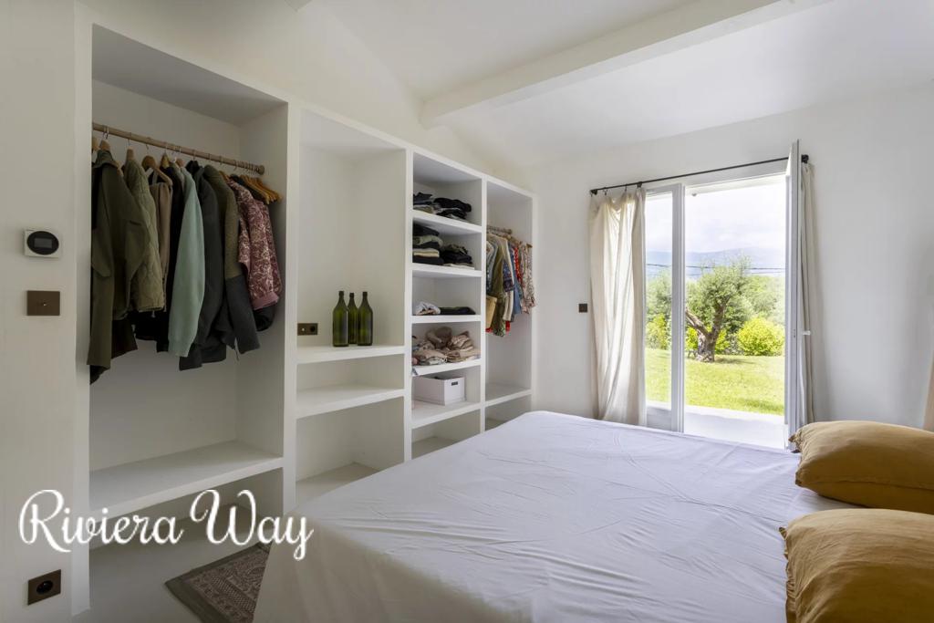 7 room villa in Roquefort-les-Pins, photo #9, listing #104290326