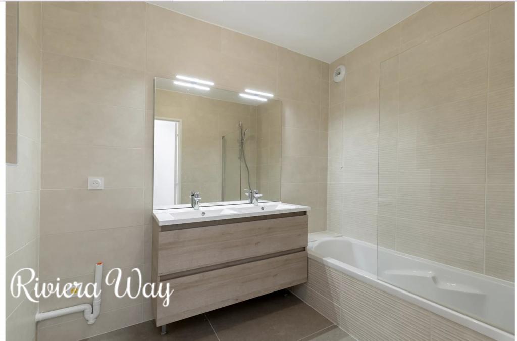 4 room new home in Antibes, photo #6, listing #106360800