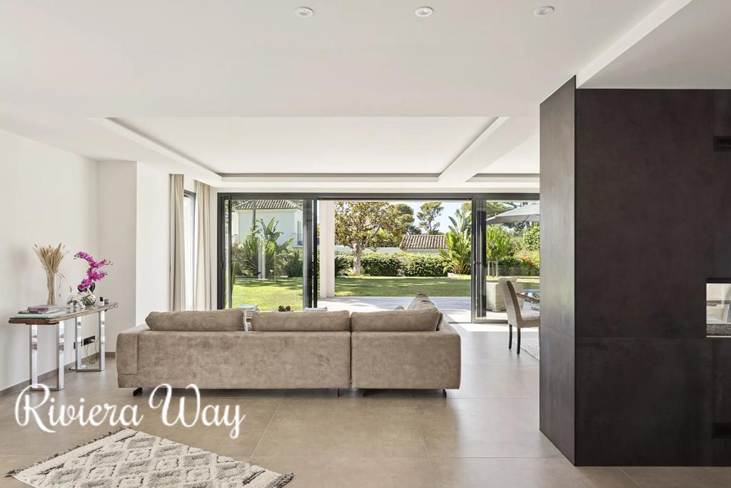 7 room villa in Cap d'Antibes, photo #6, listing #103755792
