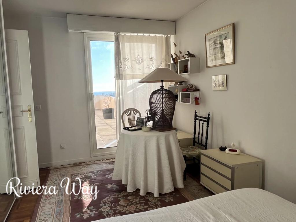 4 room apartment in Le Cannet, photo #7, listing #101771670