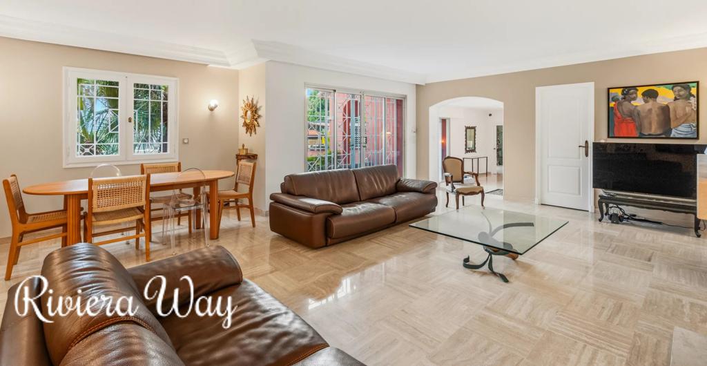 5 room villa in Le Cannet, photo #5, listing #106401750