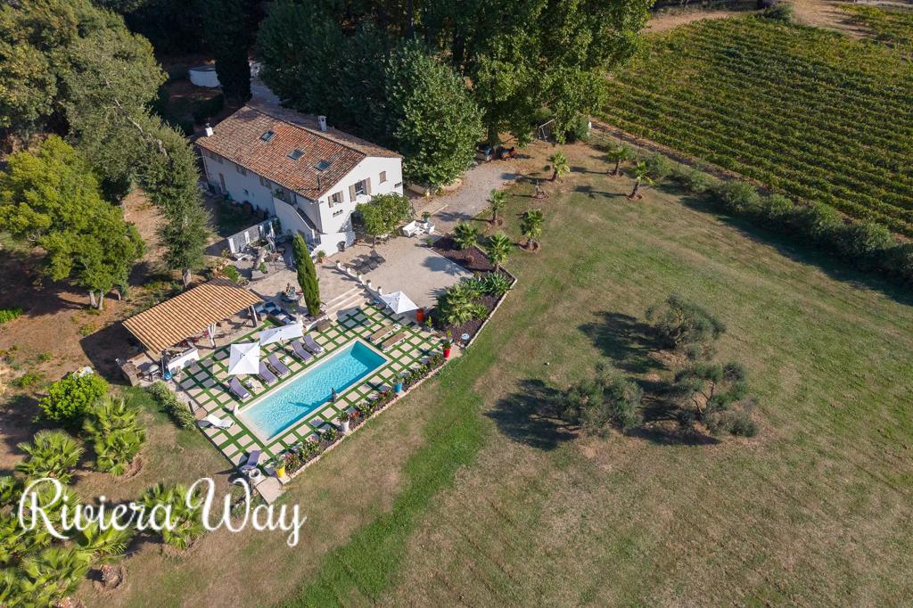 9 room villa in Les Arcs, photo #1, listing #107177196