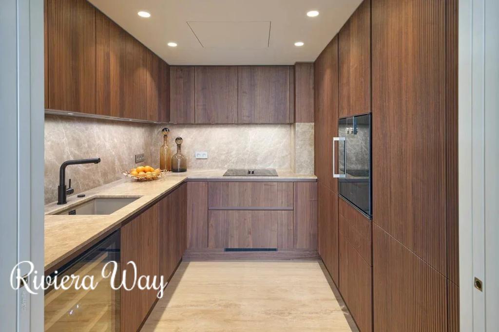 4 room apartment in Cannes, photo #9, listing #107122050