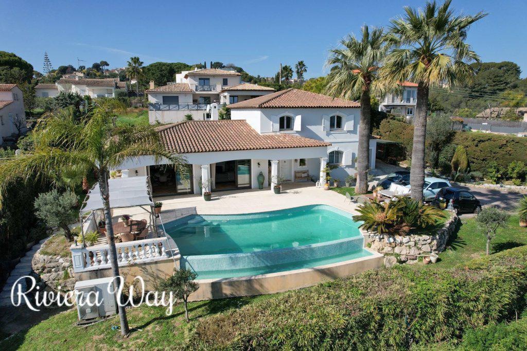 5 room villa in Antibes, 250 m², photo #1, listing #103205172