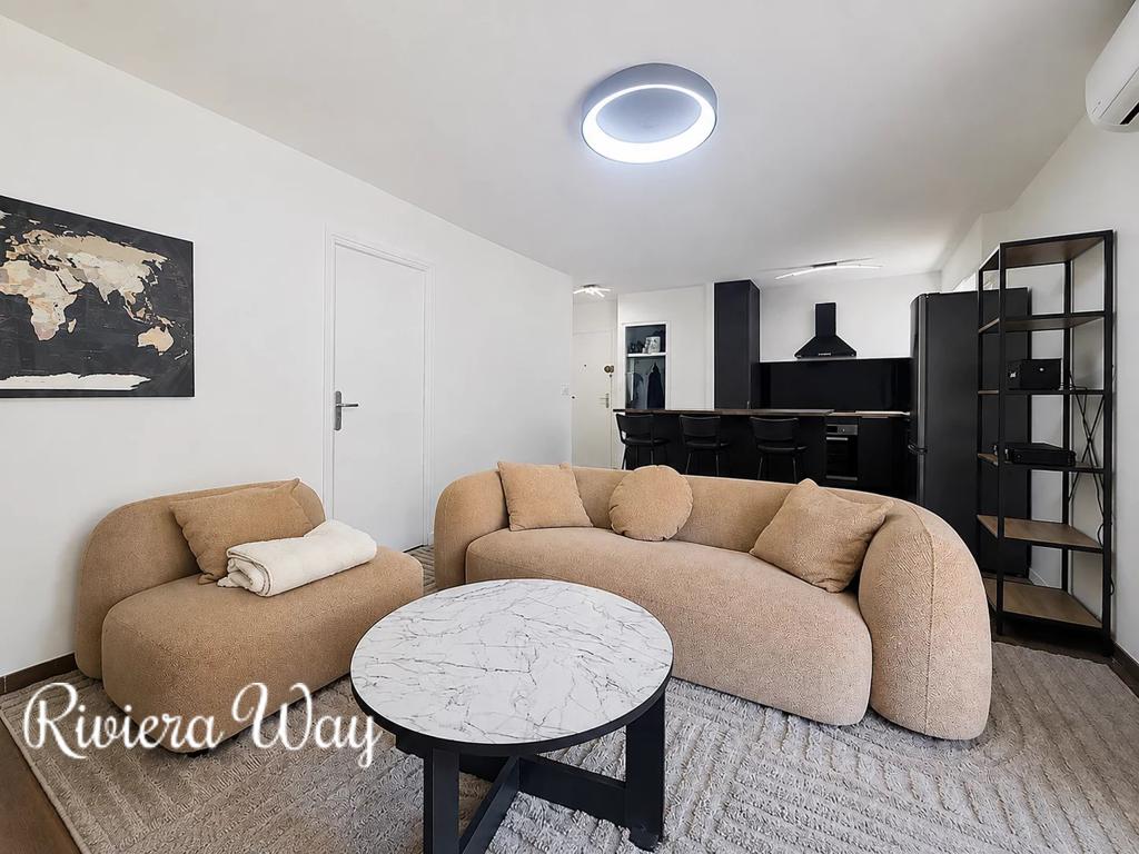 2 room apartment in Cannes, photo #4, listing #107013102